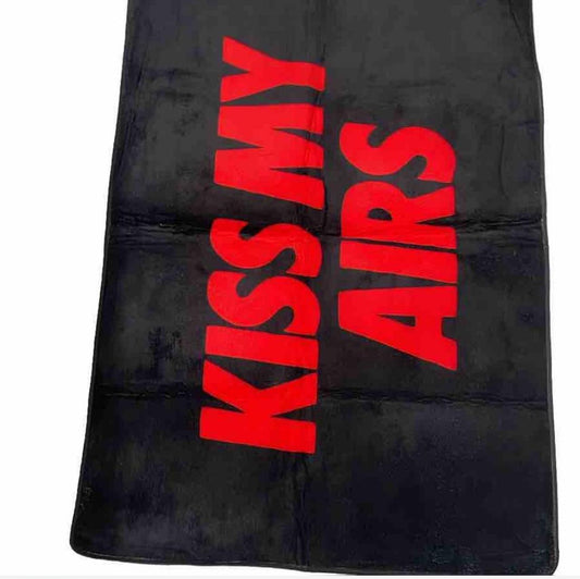 KISS MY AIRS RUG